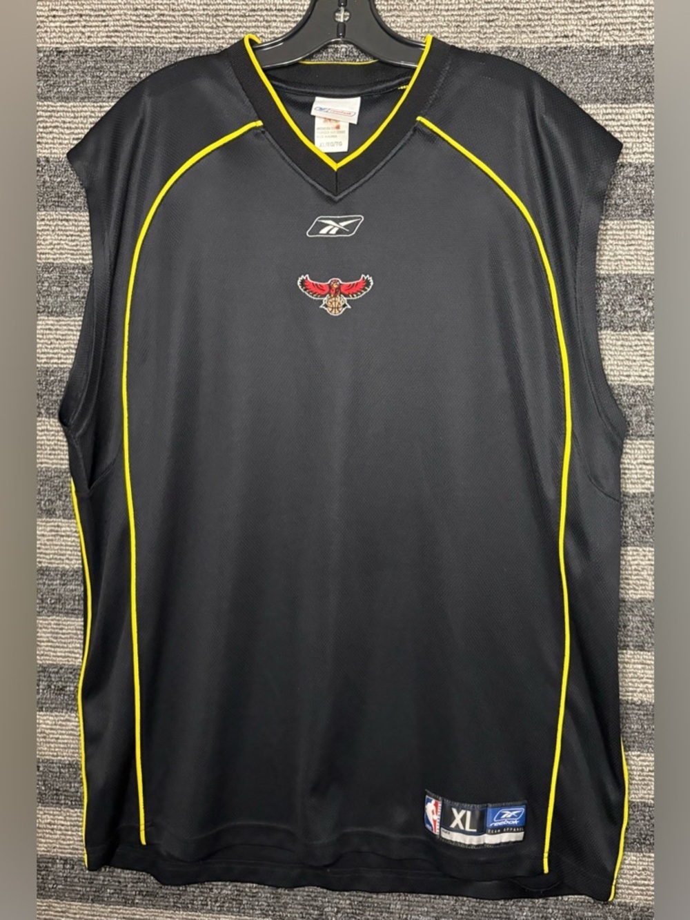 Vintage Y2K Reebok Atlanta Hawks NBA  Basketball Jersey Men’s XL EUC